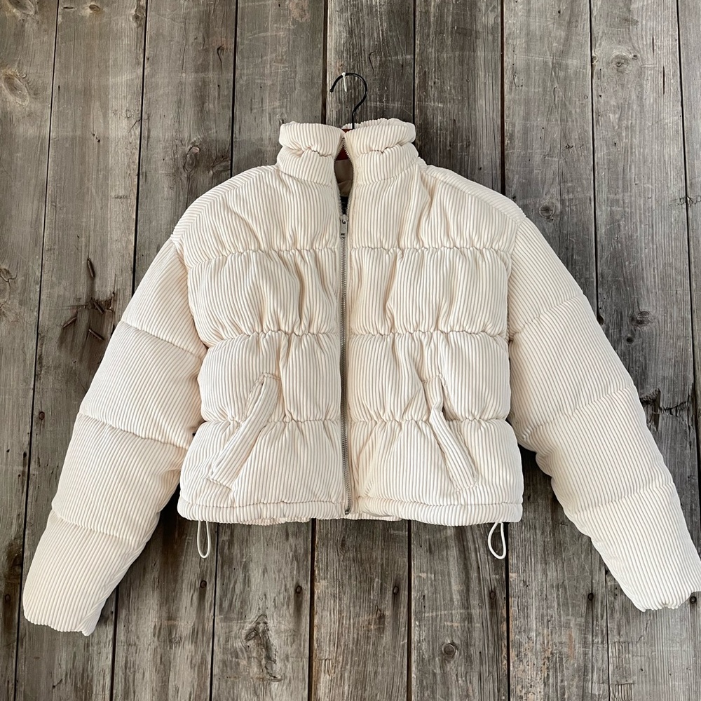 HOLLISTER Puffer - size XS